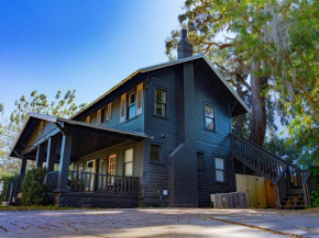 Historic orlando Casita Joy, DT, Lake Eola, Delaney park, 2 bedrooms 1 bathroom Unit B